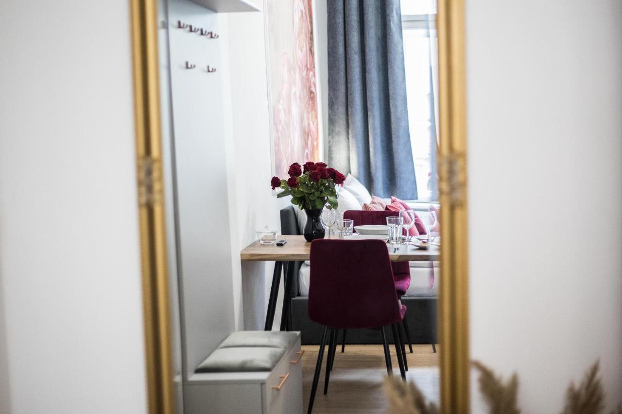 Cracwow K8 Apartments Krakow Bagian luar foto