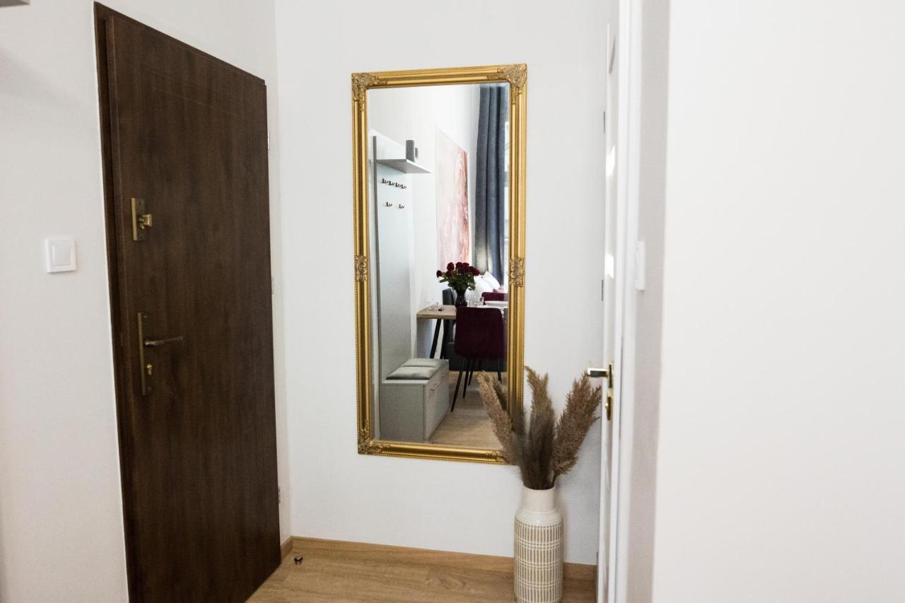 Cracwow K8 Apartments Krakow Bagian luar foto