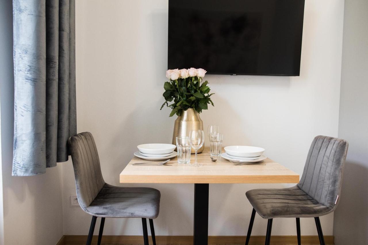 Cracwow K8 Apartments Krakow Bagian luar foto